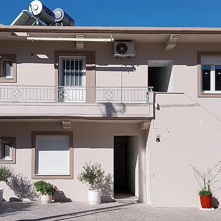 Katelia'S Apartments Almiropotamos Exterior photo